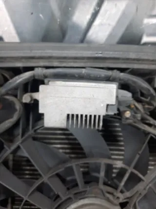  Передняя панель крепления облицовки (телевизор) Audi A4 B7 Арт 46977, вид 20