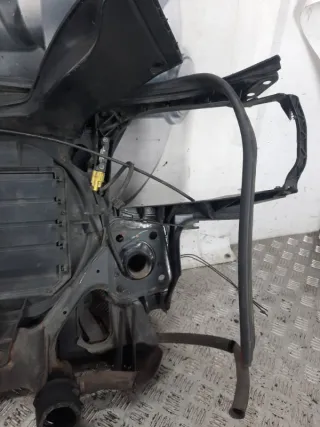  Передняя панель крепления облицовки (телевизор) Audi A4 B7 Арт 46977, вид 24