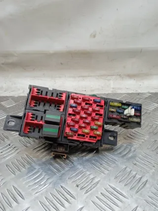  Блок предохранителей Rover 25 Арт 47129, вид 1