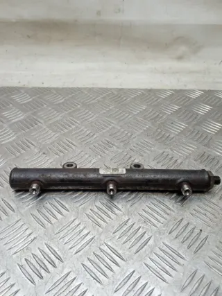 4R8Q9D280BC Топливная рейка Land Rover Discovery 3 Арт 48032, вид 3
