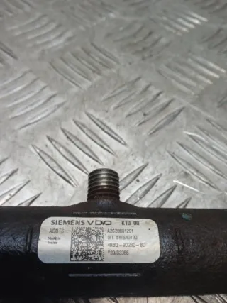4R8Q9D280BC Топливная рейка Land Rover Discovery 3 Арт 48032, вид 5