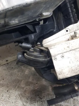  Передняя панель крепления облицовки (телевизор) Audi A4 B7 Арт 48198, вид 6