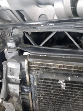  Передняя панель крепления облицовки (телевизор) Audi A4 B7 Арт 48198, вид 8