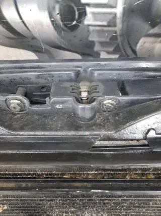  Передняя панель крепления облицовки (телевизор) Audi A4 B7 Арт 48198, вид 9