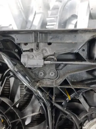  Передняя панель крепления облицовки (телевизор) Audi A6 C6 (S6,RS6) Арт 48268, вид 20