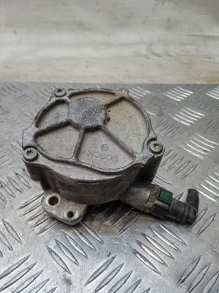 D1651B Насос вакуумный Volvo S40 2 2.0л D4204T2 Арт 50393, вид 3