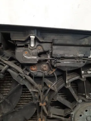  Передняя панель крепления облицовки (телевизор) Audi A4 B7 Арт 51053, вид 19