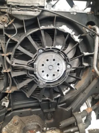  Передняя панель крепления облицовки (телевизор) Audi A4 B7 Арт 51053, вид 20