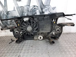  Передняя панель крепления облицовки (телевизор) Audi A4 B7 Арт 52071, вид 9
