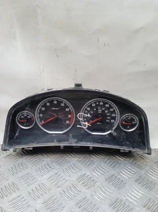 88311337 Щиток приборов (приборная панель) Opel Vectra C  Арт 53268, вид 1