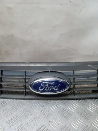 8M518200 Решетка радиатора Ford Focus 2 restailing Арт 56406, вид 4