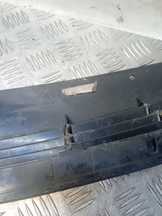 8M518200 Решетка радиатора Ford Focus 2 restailing Арт 56406, вид 8