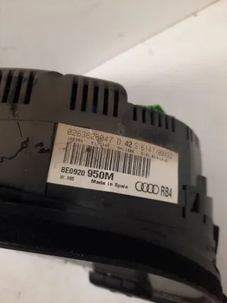 8E0920950M Щиток приборов (приборная панель) Audi A4 B6 Арт 57253, вид 5