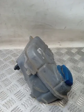 8E0121403 Бачок расширительный Audi A4 B6 Арт 58274, вид 4