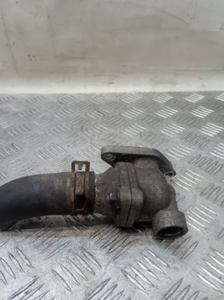  Фланец (тройник) системы охлаждения Hyundai i10 2 Арт 59065, вид 1