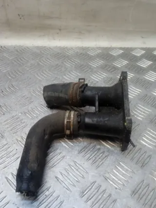 98MM9K478 Фланец (тройник) системы охлаждения Ford Focus 1 Арт 59587, вид 2