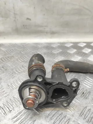 98MM9K478 Корпус термостата Ford Focus 1 Арт 59785, вид 2