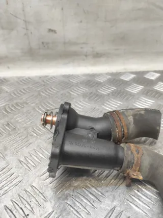 98MM9K478 Корпус термостата Ford Focus 1 Арт 59785, вид 3