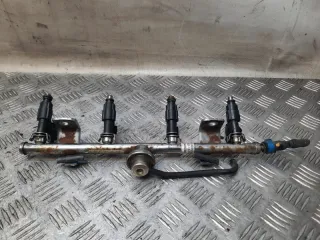 4M8G9D280AA Топливная рампа Mazda 6 1 Арт 60054, вид 1