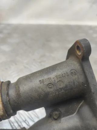 98MM9K478 Фланец (тройник) системы охлаждения Ford Focus 1 Арт 61490, вид 7