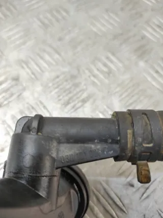 03D121065B Трубка охлаждающей жидкости пластиковая Seat Ibiza 3 Арт 62548, вид 6
