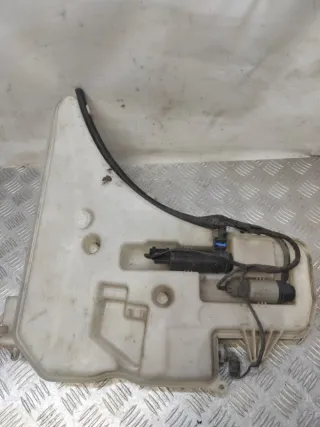 61677157146 Бачок омывателя BMW 3 E90/E91/E92/E93 Арт 64548, вид 3