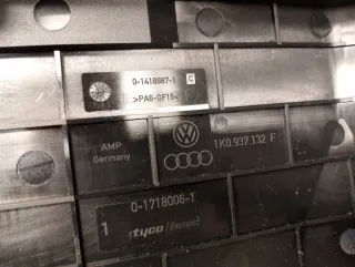 1K0937132F Блок предохранителей Volkswagen Golf 5 Арт 65000, вид 5