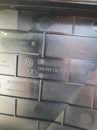 1K0937132F Блок предохранителей Volkswagen Golf 5 Арт 65010, вид 8