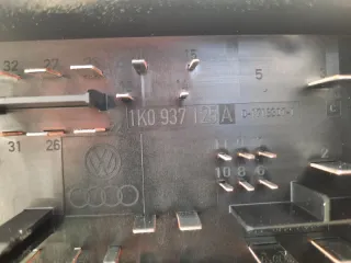 1K0937132F Блок предохранителей Volkswagen Golf 5 Арт 65010, вид 10