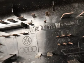 1K0937132F Блок предохранителей Volkswagen Golf 5 Арт 65021, вид 9