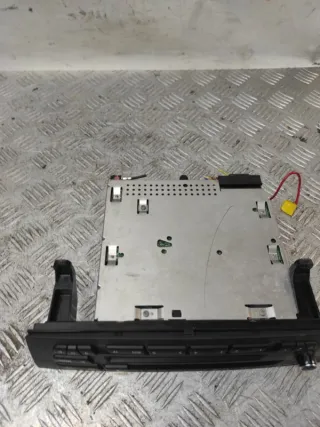 VP7KAF18C838AK Магнитола BMW 1 E81/E82/E87/E88 Арт 68618, вид 6