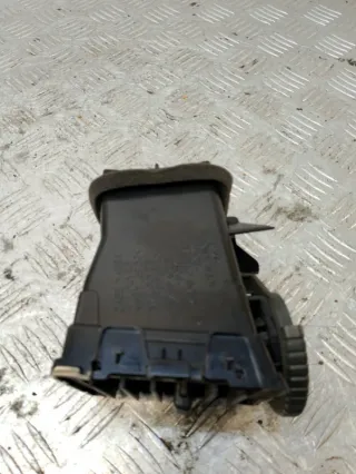 68751EQ000 Дефлектор обдува салона Nissan X-Trail T30 Арт 69054, вид 5