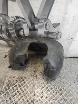 4M5116114AA Защита арок передняя правая (подкрылок) Ford Focus 2 Арт 73236, вид 1