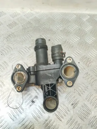  Фланец (тройник) системы охлаждения Land Rover Range Rover 3 Арт 75159, вид 2