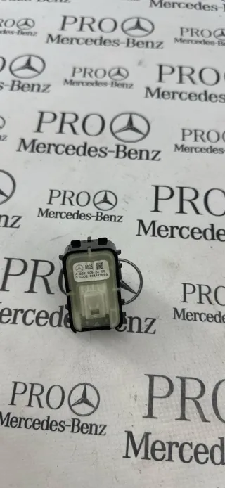 A2229052203 Кнопка стеклоподъемника переднего правого Mercedes Vito W447 Арт 100434, вид 2