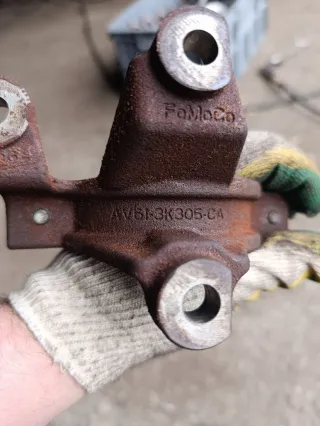 AV613K305CA Кронштейн полуоси Ford C-max 2 Арт MT29096099, вид 4