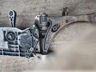 1K0199369G Балка подвески передняя (подрамник) Volkswagen Passat B6 Арт 152041120, вид 6