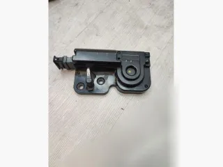 7L0827511E, 7E0827511A Замок багажника Volkswagen Touareg 1 Арт 152804884, вид 1