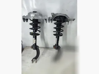 95B413031G Амортизатор передний левый Porsche Macan Арт 153222811, вид 1