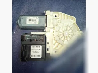 1K0959792G Моторчик стеклоподъемника передний левый Volkswagen Passat B6 Арт 156548388, вид 1