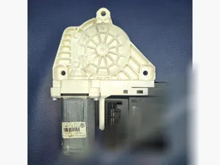 1k0959793p Моторчик стеклоподъемника передний левый Volkswagen Passat B6 Арт 156548389, вид 1