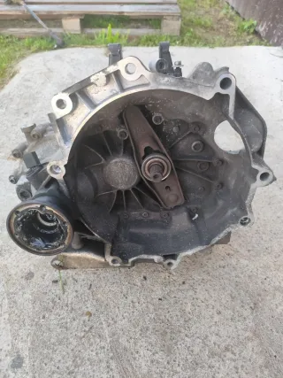 GEU КПП механическая (МКПП) 5-ступенчатая Volkswagen Polo 4 Арт 94729287, вид 1