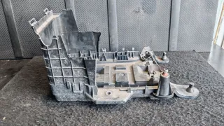 1K0915325 Полка аккумулятора Volkswagen Passat B7 Арт 94731858, вид 2