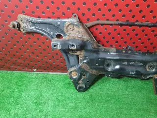  Балка подвески передняя (подрамник) Peugeot 208 Арт 94734802, вид 3