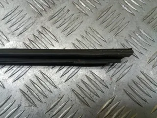  Уплотнитель стекла двери (бархотка) Land Rover Range Rover 4 Арт 214732, вид 3