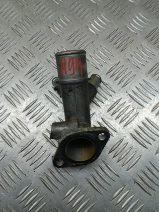 1630430010 Фланец (тройник) системы охлаждения Toyota Hilux 8 Арт 214761, вид 2