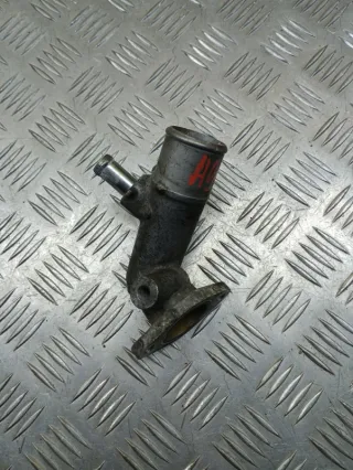 1630430010 Фланец (тройник) системы охлаждения Toyota Hilux 8 Арт 214761, вид 3