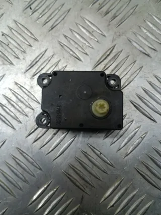6G9N19E616BA Моторчик заслонки печки Land Rover Freelander 2 Арт 214898, вид 2