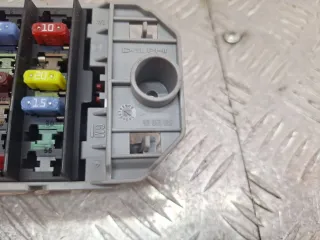 93363136 Блок предохранителей Opel Meriva 1 Арт 23615, вид 6