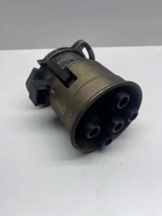 030905205AE Распределитель зажигания (трамблер) Volkswagen Golf 3 Арт 8446, вид 1